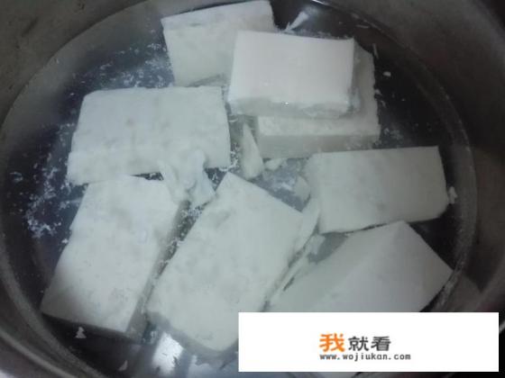 皮蛋豆腐凉拌的家常做法？