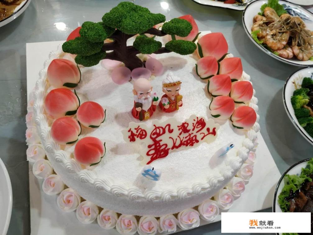 蛋糕店一年能挣多少开蛋糕店赚钱吗？