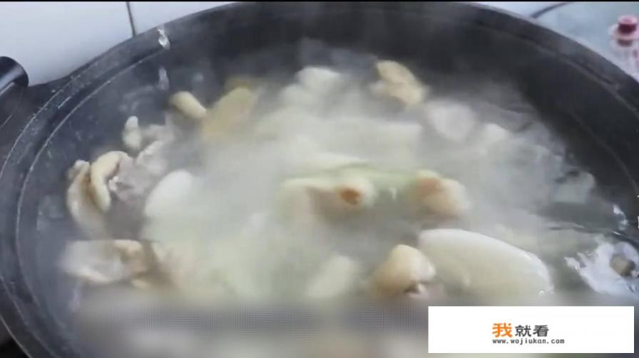 清炖鸡汤怎么炖好喝又有营养？