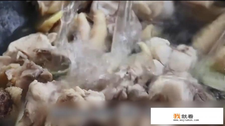 清炖鸡汤怎么炖好喝又有营养？