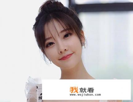 求问手机谁是卧底那个游戏软件，成为签约歌手有什么用吗？需要注意什么吗？