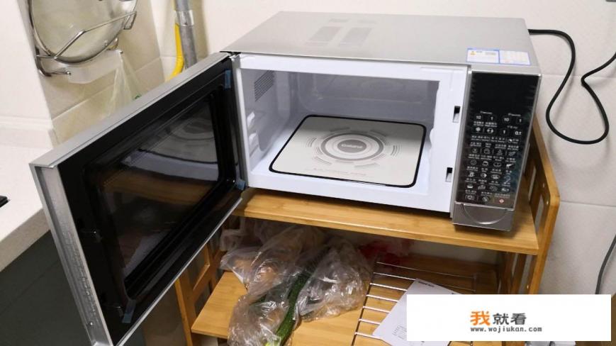 电烤箱和微波炉家里用哪个更实用？