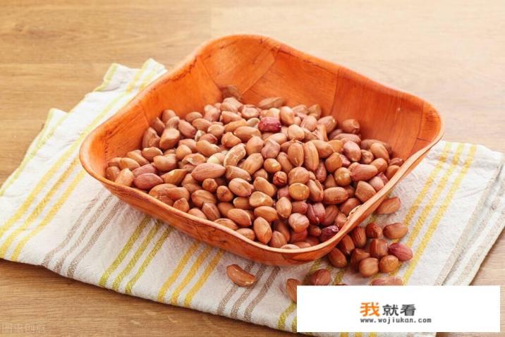 男人每天吃花生米好吗？