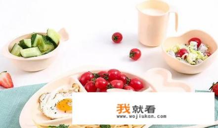 1岁宝宝的三餐食谱表格？