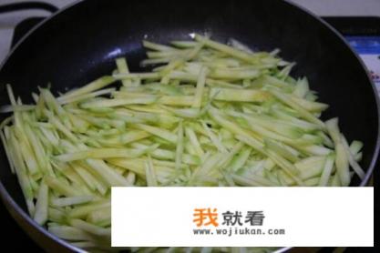 青南瓜怎么烧法当菜吃好吃？