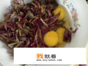 临沂市的农村美食《香椿炒鸡蛋》怎么做最好吃？香椿除了炒鸡蛋还有什么吃法？