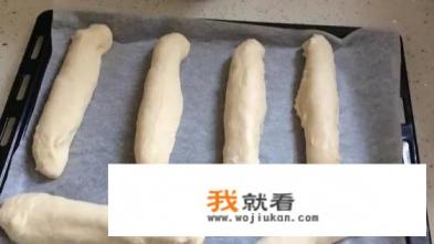 烤箱烤面包的温度和时间最适宜是多少？