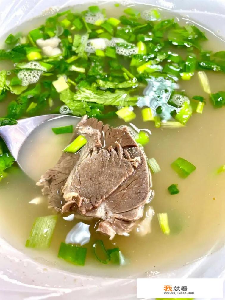羊肉汤馆是怎样存放羊肉汤的？