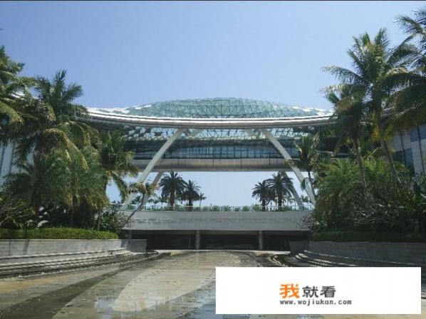 三亚离岛免税店里的品牌多么?是正品么？