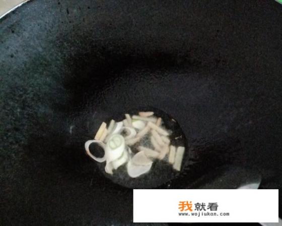 酸菜炖冻豆腐的做法有哪些？