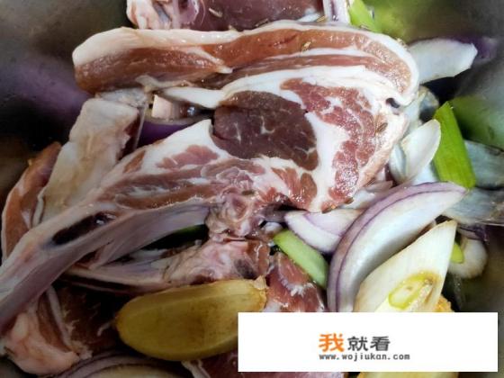 烤羊排的做法烤箱烤羊排的做法？