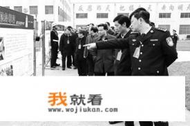 小孩读五年级，从年级排名第二退步到班级排名几十，现在是一天到晚就想着吃鸡游戏，该怎么办？