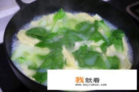 鱼头鸡蛋西红柿豆腐汤做法？