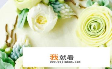 现在市场上的蛋糕店是不是不流行裱花了？