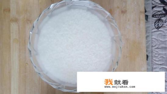 包粽子手法的过程简短一段话？