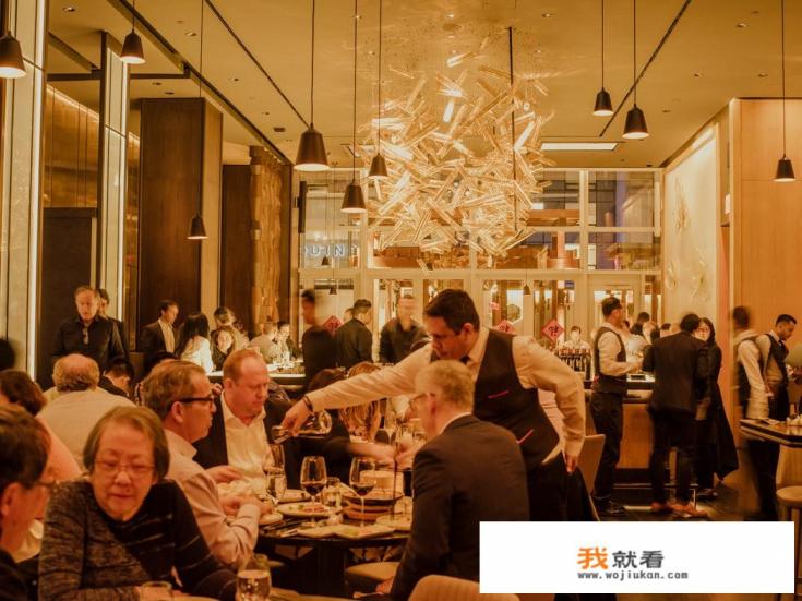北京有几家大董烤鸭店？