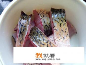 武汉糍粑鱼怎么做啊？
