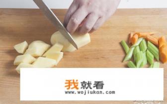 三汁焖锅鱼的做法，三汁焖锅鱼怎么做？