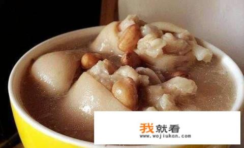 猪蹄花生煲汤，营养又美味，该怎样制作呢？怎样保证汤不腥而味浓呢？