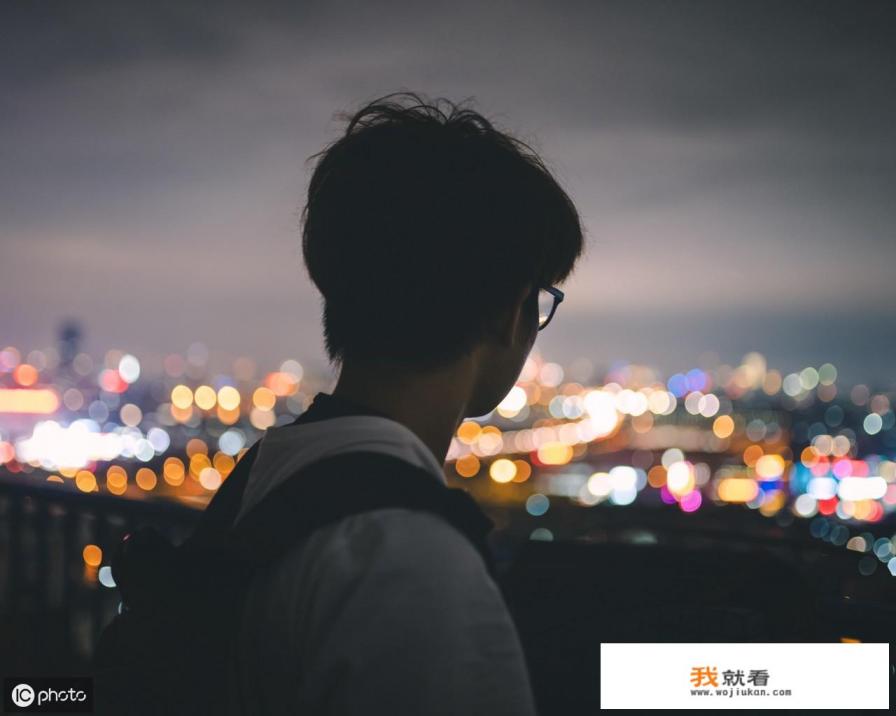 家有十七岁男孩人生一切美好却被暴力网游停止，拼死打网游，不听劝阻，怎么办？