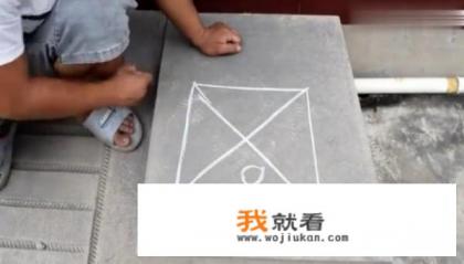 跳茅坑游戏怎么玩？