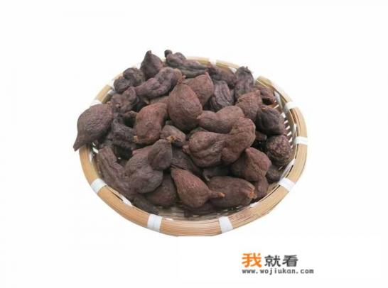 何首乌有哪些形态特征和功效？