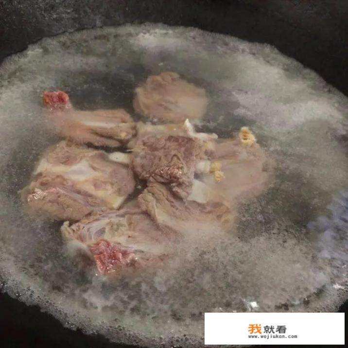 豆腐炖排骨的正确方法？