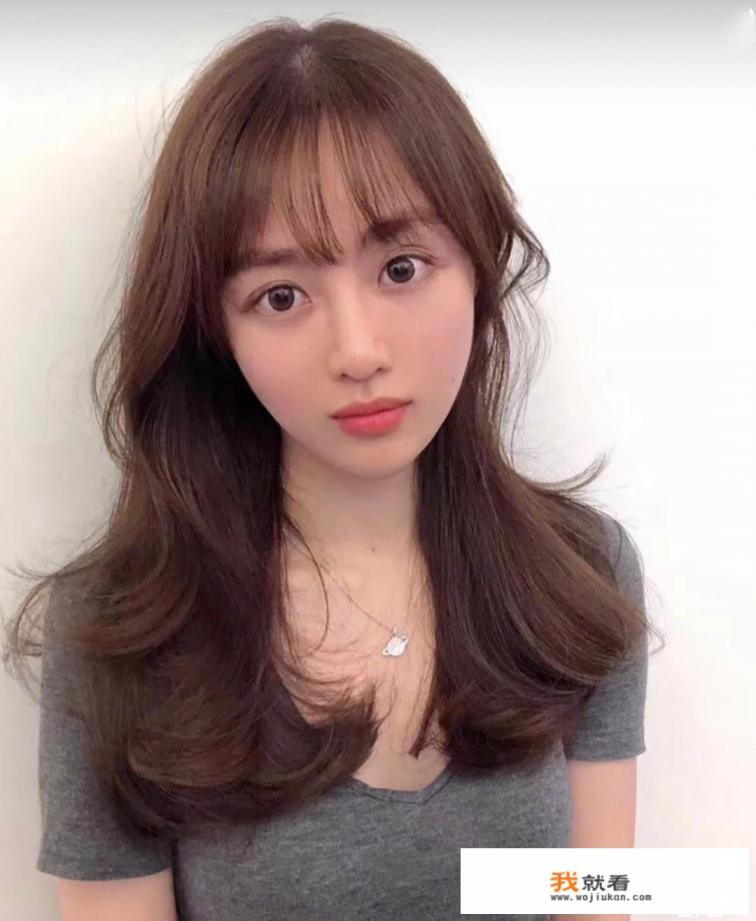 染发的话栗黑和棕黑哪种颜色比较好看？