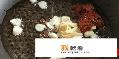 如何做炒蛤蜊？