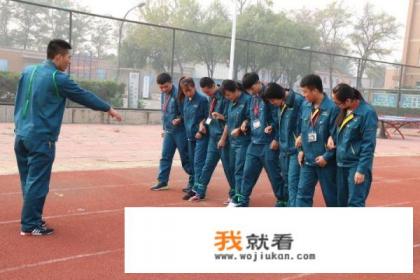 给几个素质拓展活动的游戏嘛？