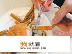 大闸蟹怎么吃？