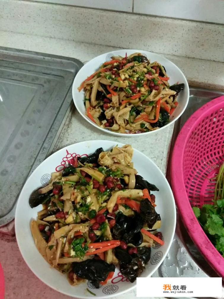 减脂餐食谱一周七天一日三餐？