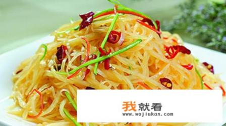 能推荐一下你喜欢的美食菜谱吗？