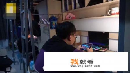 大三学生兼职王者荣耀陪玩，月入过万，一局就能赚25块钱，如何评价？
