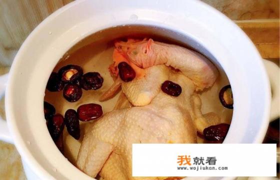 怎样熬鸡汤好吃又香又浓? 怎样熬鸡汤好吃又香又浓?