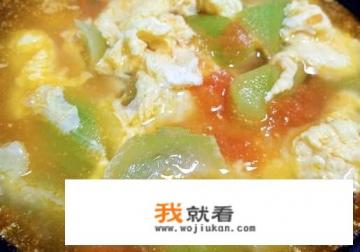 西红柿黄瓜鸡蛋汤是怎么做的？
