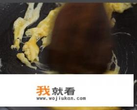如何做莴笋木耳炒鸡蛋这道菜？