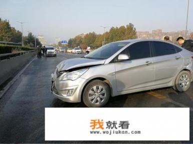 郑州洒水车塌陷原因？