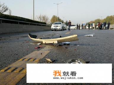 郑州洒水车塌陷原因？