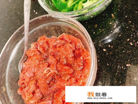 孜然牛肉怎么炒肉不硬？