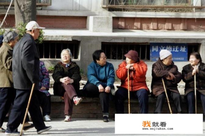适合男女两人看的电影有什么可以推荐？
