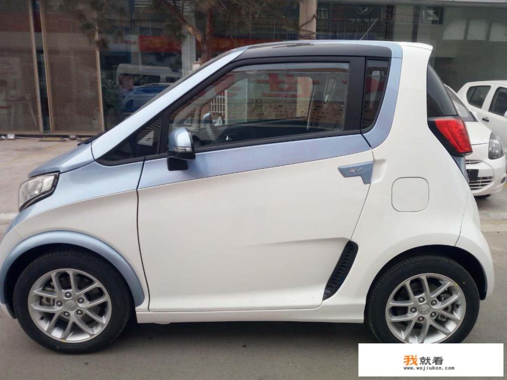 奇瑞小蚂蚁E300、众泰E200电动汽车买哪个好？