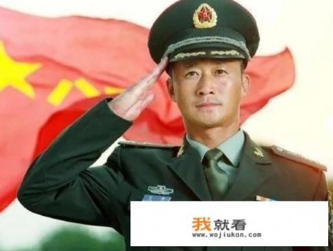 如果让李幼斌代替吴京出演《长津湖》，效果会怎么样？