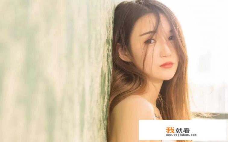 夸女生漂亮的撩人情话诗句？
