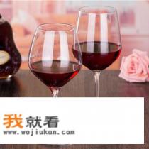 如何选择红酒杯啊？