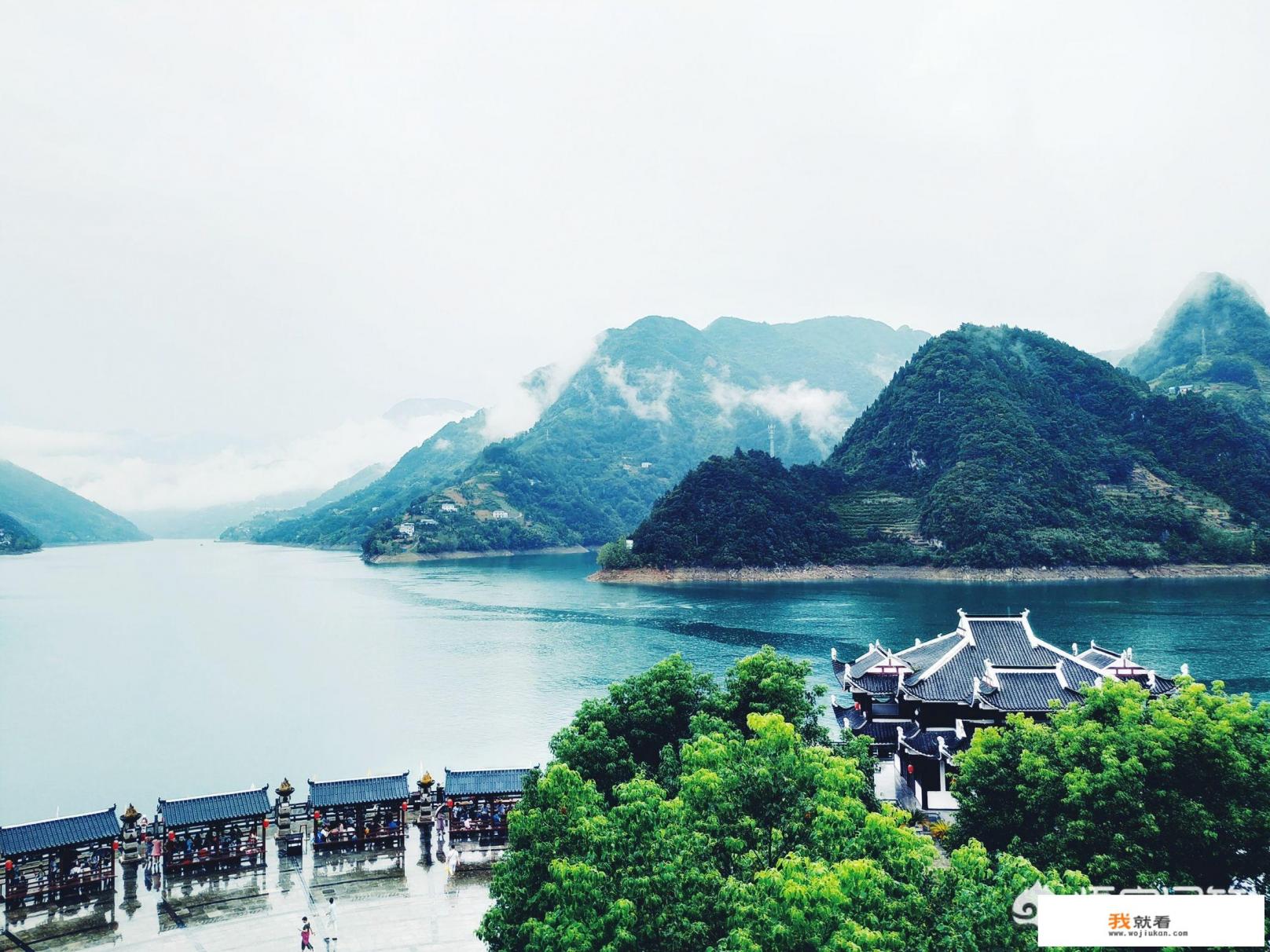 镜泊湖本地人收门票吗？
