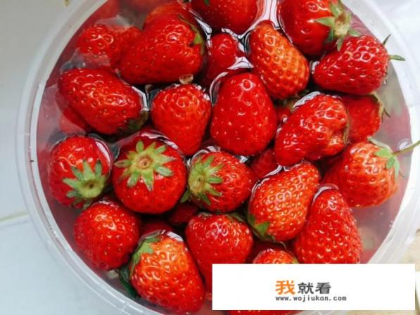 草莓酱加水了能熬成酱吗？