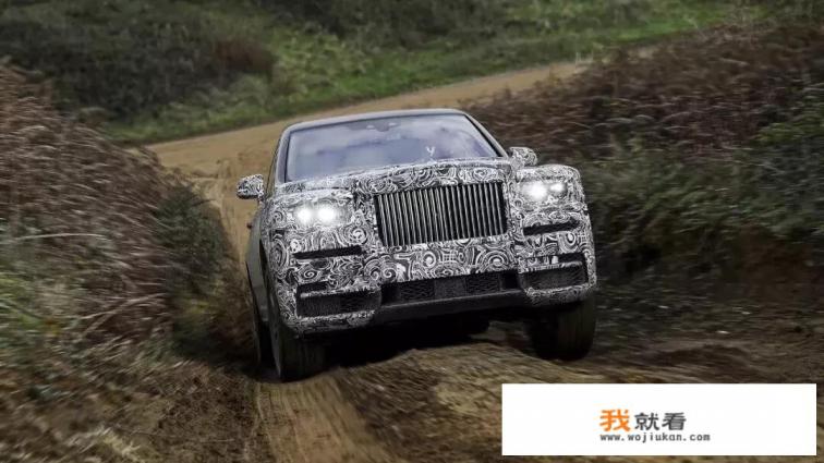 劳斯莱斯首款SUV终于来了，众泰会再次出手吗，两车相遇你如何选择？