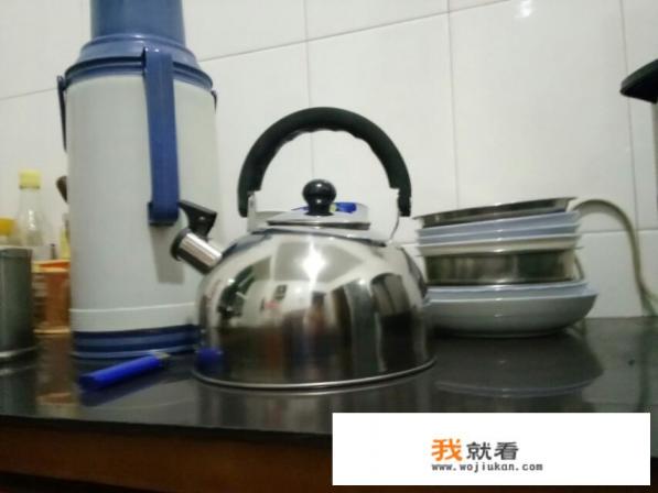 如何挑选保温热水壶·？