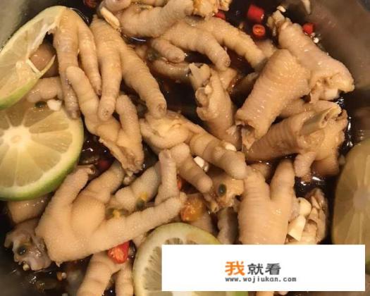 凤爪放香醋还是陈醋？